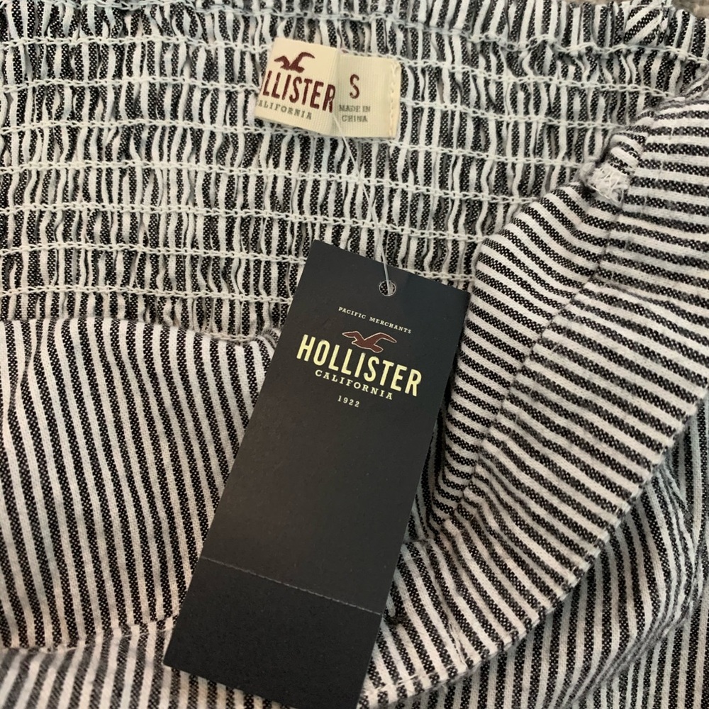 Hollister navy & white striped cropped tank - Picture 2 of 2